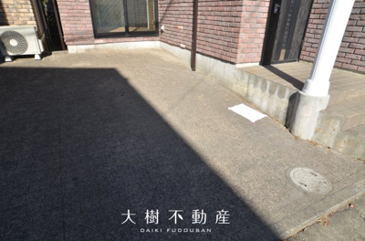 【駐車場】 | 綾瀬市上土棚南2丁目　中古戸建て【仲介手数料無料】