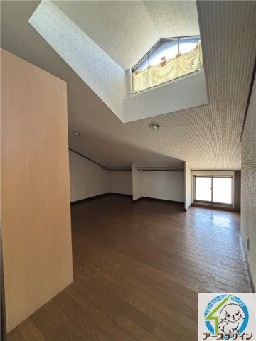 【アースデザイン】大久保町大窪　敷地内に戸建て・社宅の2棟ありの収納
