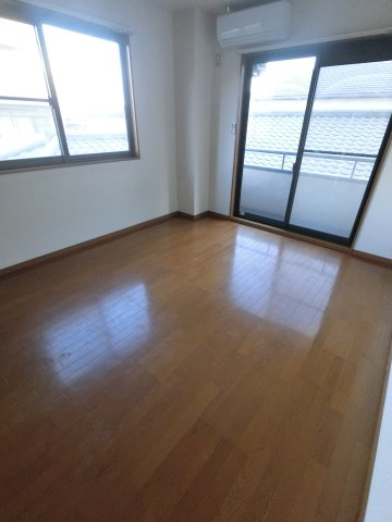 エスポワール港の洋室