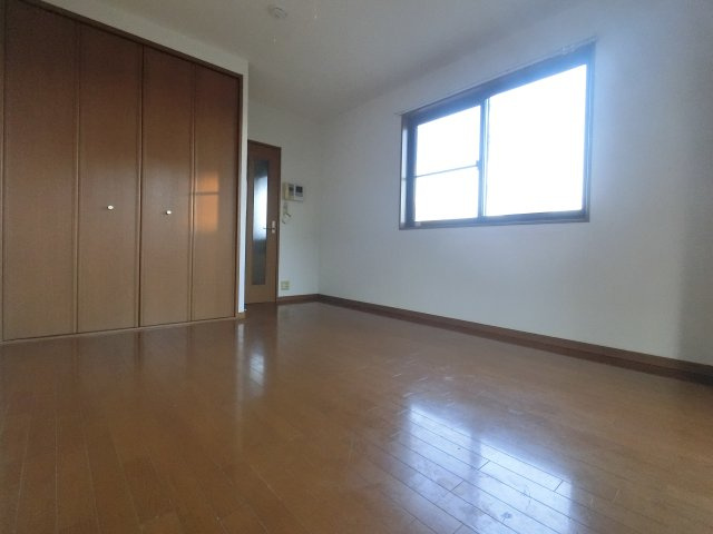 エスポワール港の居間・リビング