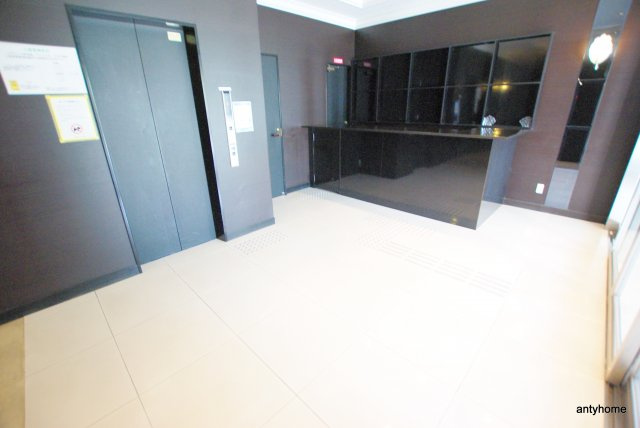 クレアジオーネ中之島西のロビー