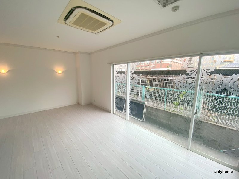 クレアジオーネ中之島西のロビー