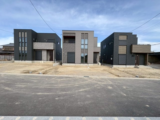 タマタウン　羽島市竹鼻小　全3区画分譲の外観|「現地（2025年11月26日）撮影」　
■外観写真　
■ヤマダ不動産　株式会社リライフ　