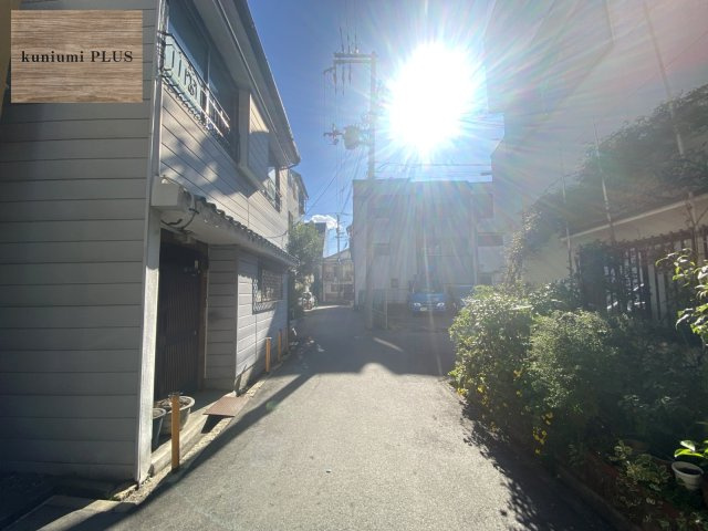 大阪市城東区成育4丁目の前面道路含む現地写真