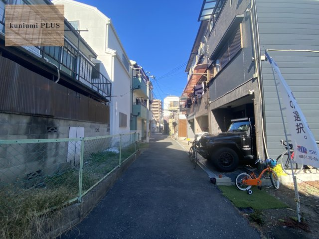 大阪市城東区成育4丁目の前面道路含む現地写真