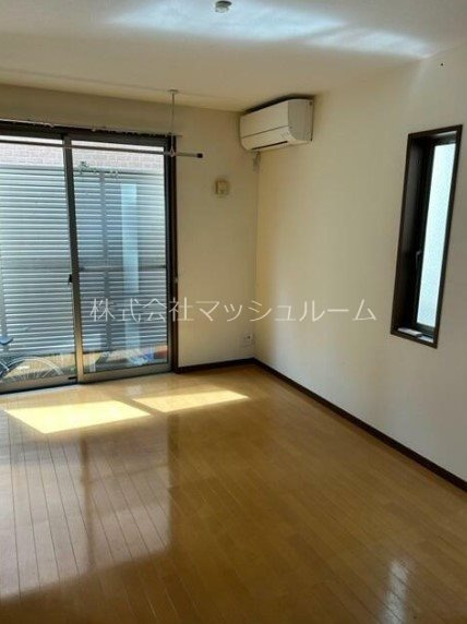 パインフォレストの居間・リビング