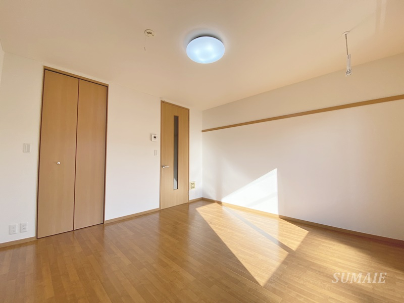 シエル・メゾンの居間・リビング|8帖洋室☆