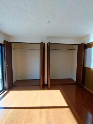 フローラ重根の収納
