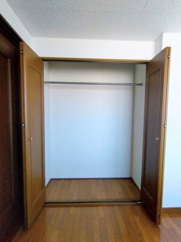 フローラ重根の収納