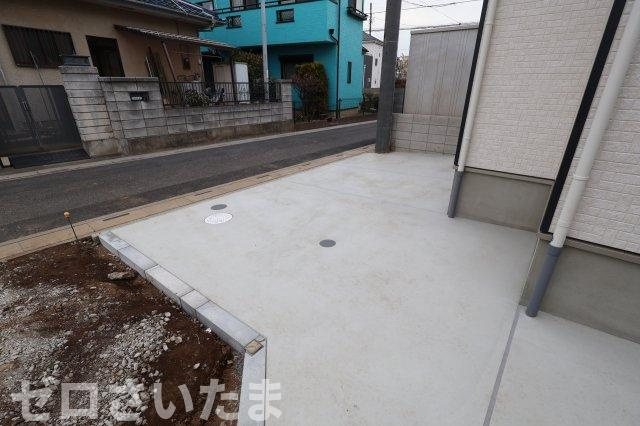 《仲介手数料無料》西区大字指扇235-16新築一戸建てハートフルタウンの駐車場