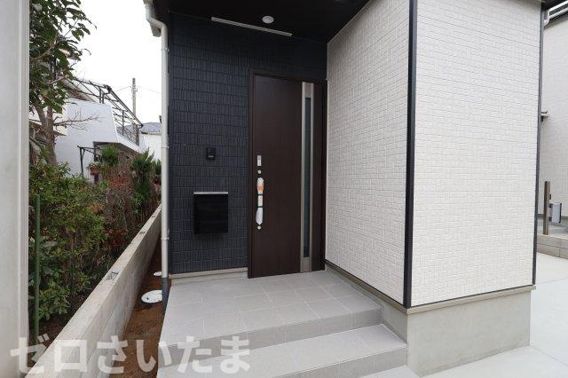《仲介手数料無料》西区大字指扇235-16新築一戸建てハートフルタウンの玄関