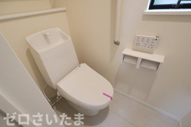 《仲介手数料無料》西区大字指扇235-16新築一戸建てハートフルタウンのトイレ