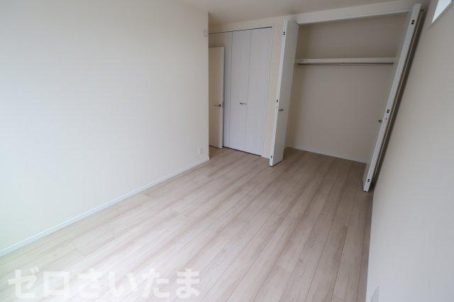 《仲介手数料無料》西区大字指扇235-16新築一戸建てハートフルタウンの洋室