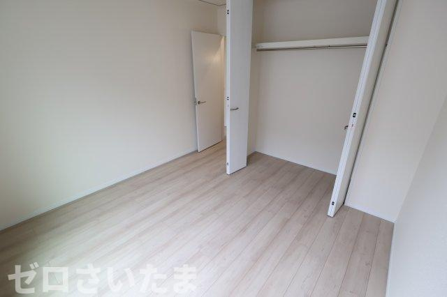 《仲介手数料無料》西区大字指扇235-16新築一戸建てハートフルタウンの洋室