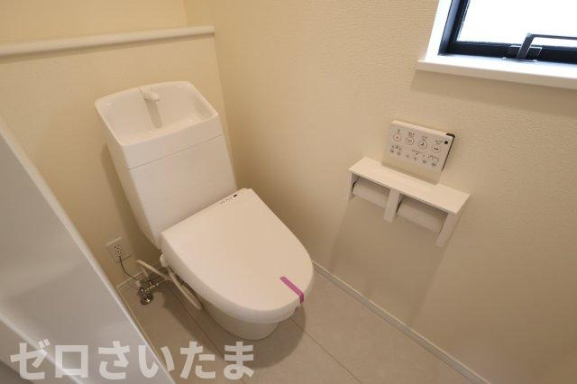 《仲介手数料無料》西区大字指扇235-16新築一戸建てハートフルタウンのトイレ
