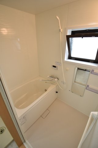 ラセーヌ大北の浴室|追い炊き機能付きバス