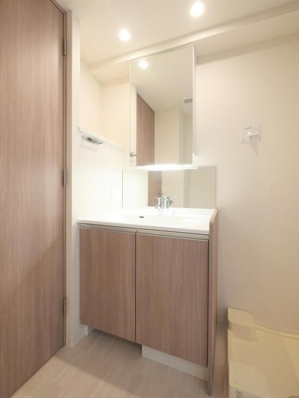 神宮北参道レジデンスの独立洗面台|※別室参考画像