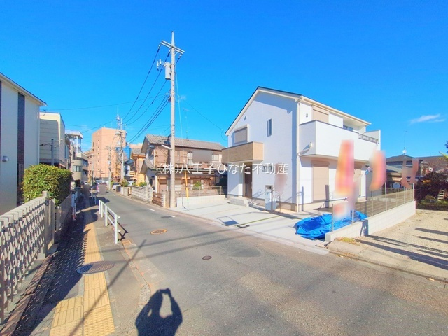 『八王子市新築戸建て』八王子市東浅川町50-6【仲介手数料無料】　１期の前面道路含む現地写真|～仲介手数料無料☆八王子ひなた不動産～　八王子市東浅川町　新築戸建て