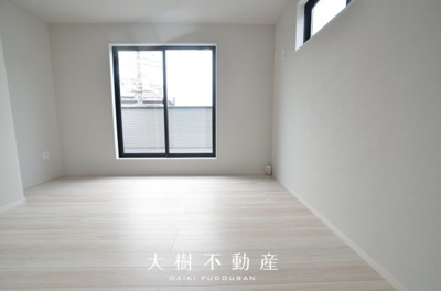 【洋室】 | 座間市緑ケ丘3丁目　新築戸建て　全1棟【仲介手数料無料】 | 2階　洋室2（8.43帖）