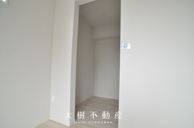 【洋室】 | 座間市緑ケ丘3丁目　新築戸建て　全1棟【仲介手数料無料】 | 2階　洋室2（8.43帖）ＷＩＣ