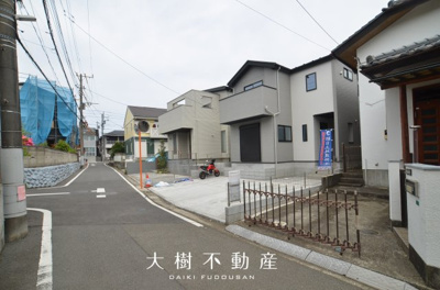 【前面道路含む現地写真】 | 座間市緑ケ丘3丁目　新築戸建て　全1棟【仲介手数料無料】
