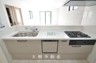 【キッチン】 | 座間市緑ケ丘3丁目　新築戸建て　全1棟【仲介手数料無料】