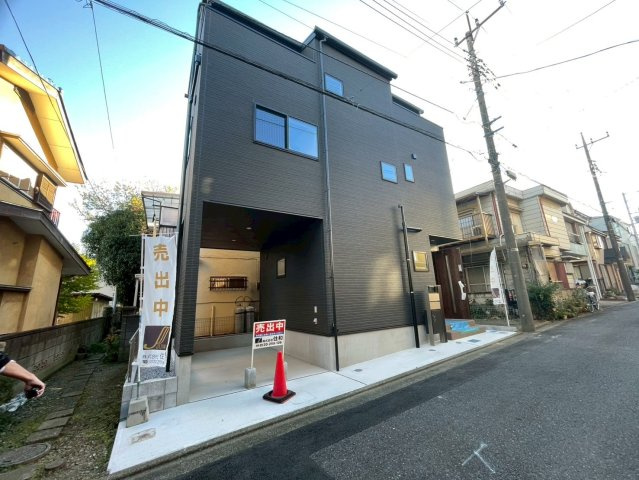 【新築分譲住宅】富士見市関沢３丁目の前面道路含む現地写真