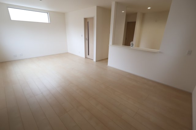 《仲介手数料無料》西区大字土屋170新築一戸建てリーブルガーデン