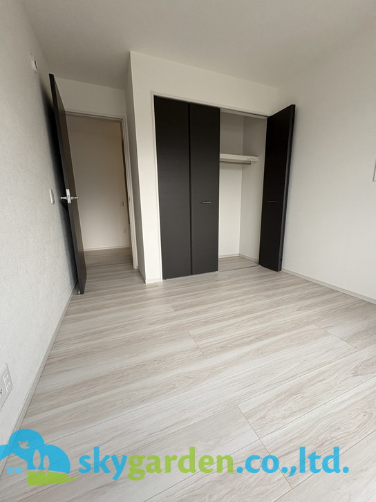 藤沢市亀井野8期　新築戸建　全3棟2号棟の前面道路含む現地写真