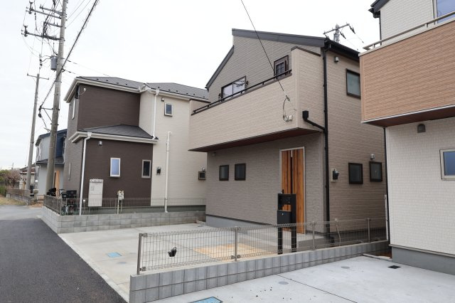 《仲介手数料無料》西区大字土屋170新築一戸建てリーブルガーデン