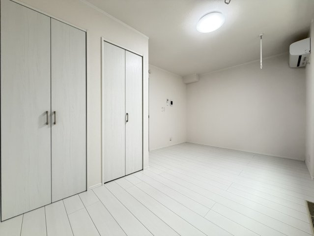 【新築】オークCの洋室