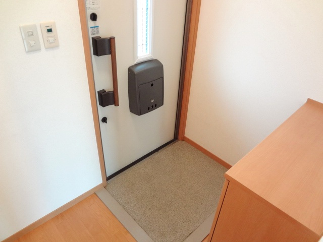 ウェルヴィラM.Mの玄関