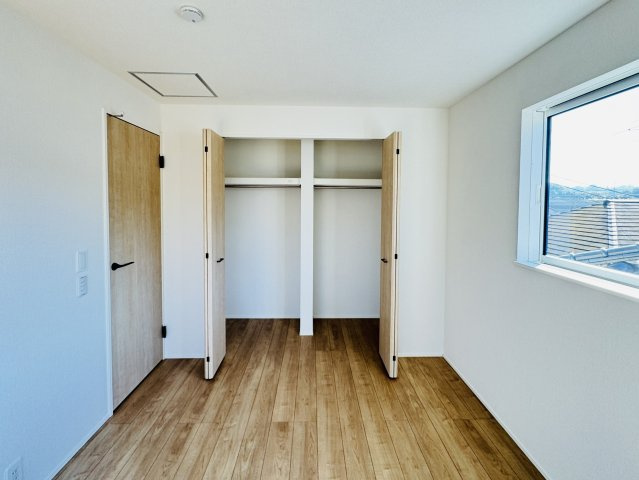 松戸市上矢切新築戸建【南部小学校：6分】の収納|7.5帖寝室収納