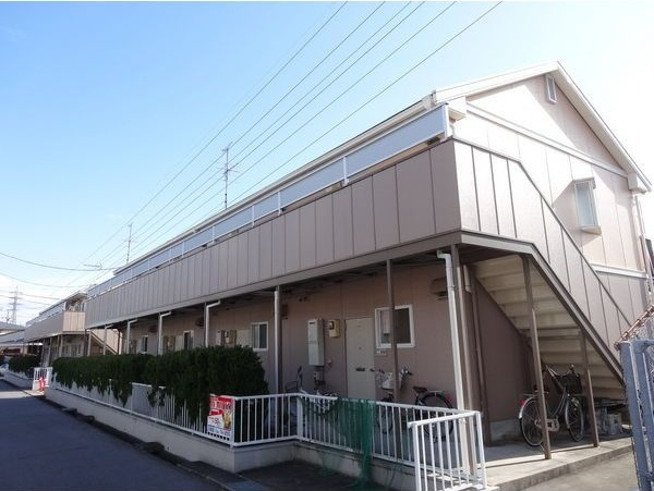 Village Mitake A棟の外観
