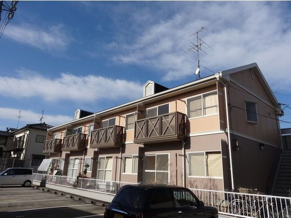 Village Mitake A棟の外観