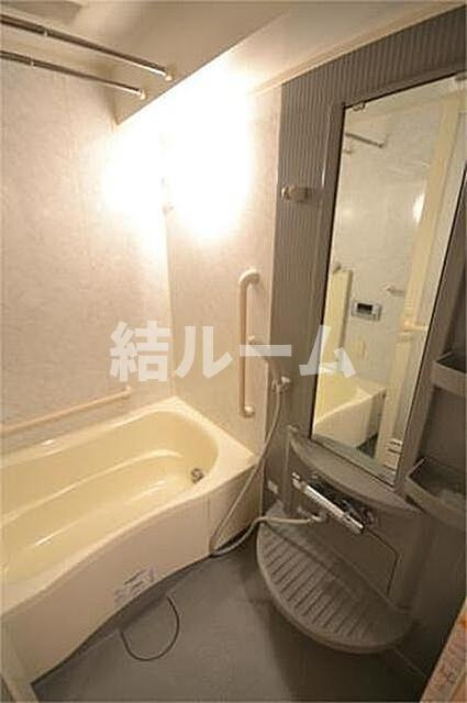 豊島区西池袋４丁目の賃貸マンションの浴室