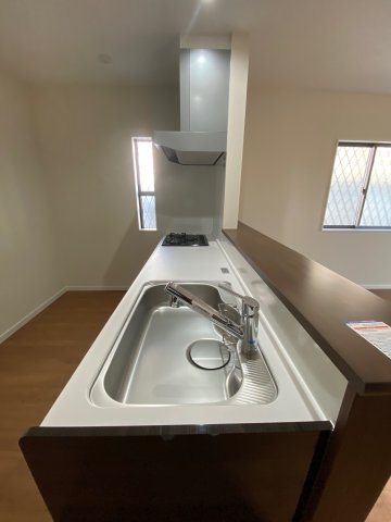 宝塚市清荒神4丁目　パノラマ　新築戸建のキッチン