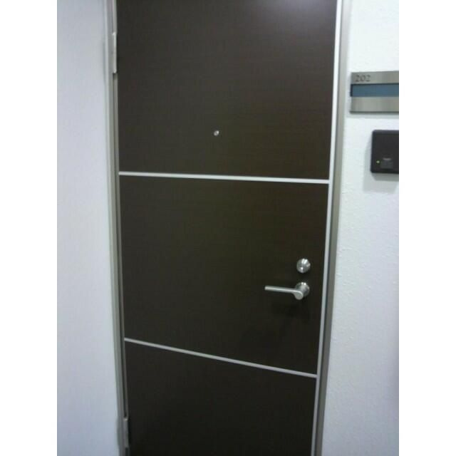 ドエル赤羽の玄関