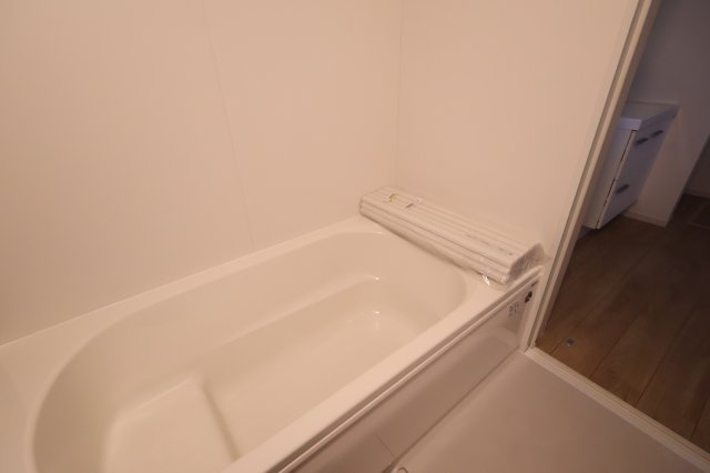 《仲介手数料無料》西区西大宮３丁目52-19新築一戸建てKEIAI GRACEの浴室