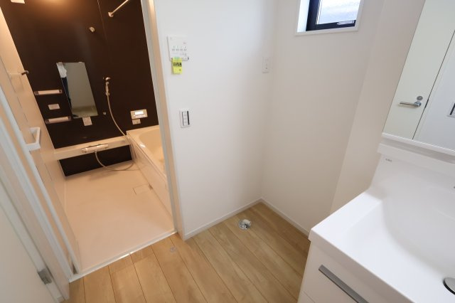 《仲介手数料無料》西区西大宮３丁目52-19新築一戸建てKEIAI GRACEのランドリースペース