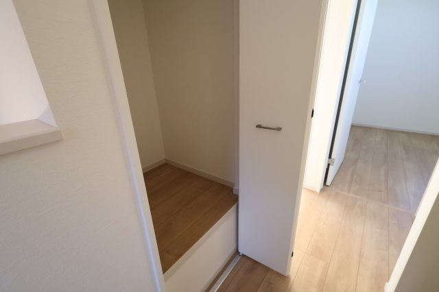《仲介手数料無料》西区西大宮３丁目52-19新築一戸建てKEIAI GRACEの収納