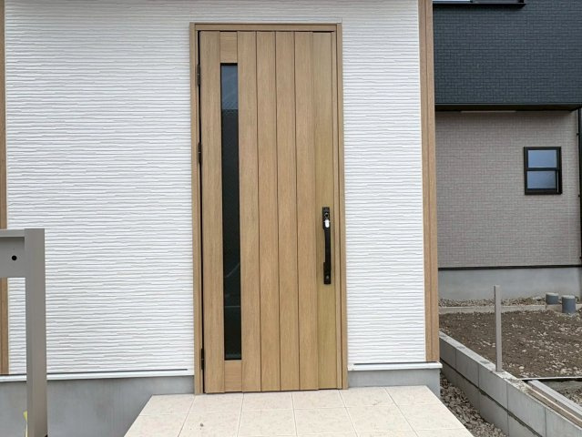 ファーストタウン　岐阜市八ツ梅町第１　全２区画分譲の玄関|玄関ドアの鍵はディンプルキーと内側はサムターンキーになっており防犯性の高い仕様になっています。