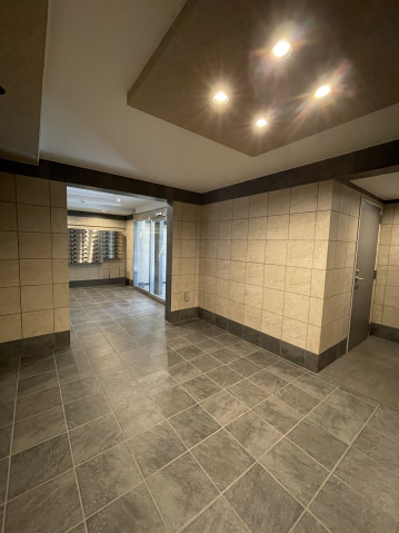 スカイコートパレス千川のロビー