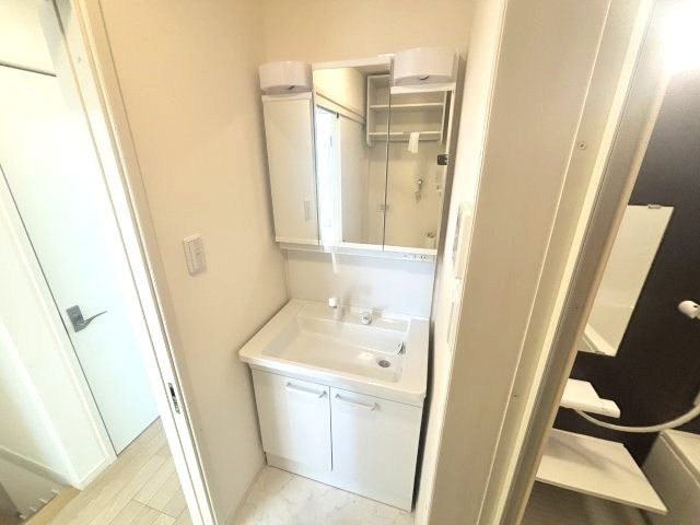 クロリス摩耶の独立洗面台