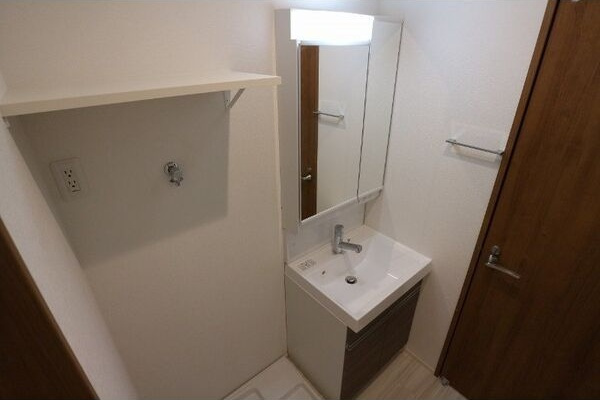 REGALEST観音の洗面所|使いやすい洗面所です