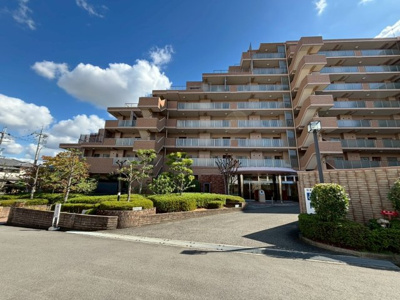 【外観】 | ソフィア泉ヶ丘パークヴェール | 全室収納有りますので、収納場所に困らず綺麗な室内をたもてますね！家族の思い出も大切にしまっておけますね♪