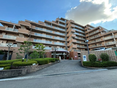 【外観】 | ソフィア泉ヶ丘パークヴェール | 【令和７年９月リフォーム済】綺麗なお家で気持ちのいい新生活をここで始めませんか♪資料請求だけでもお気軽にお問い合わせください！