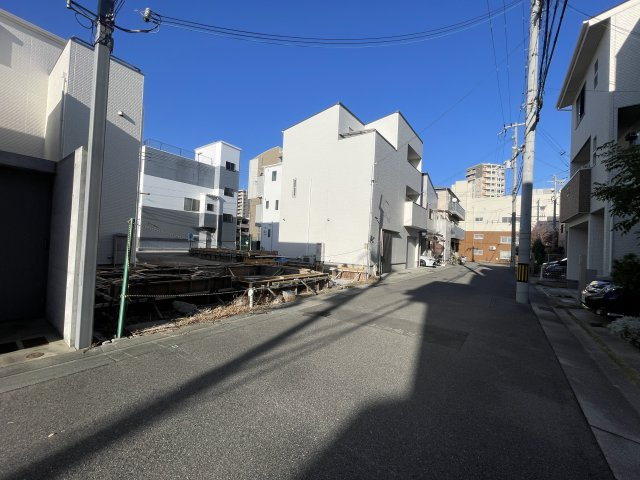 【前面道路含む現地写真】の画像