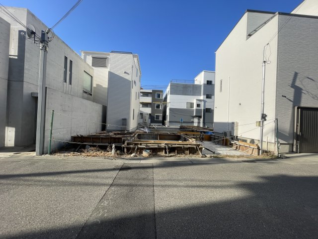 【前面道路含む現地写真】の画像