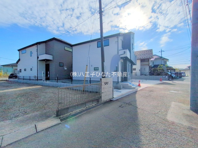 祝：成約済み　八王子市　中野山王　新築戸建ての前面道路含む現地写真|～仲介手数料無料☆八王子ひなた不動産～　八王子市中野山王　新築戸建て